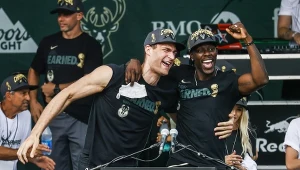 Brook Lopez i Jrue Holiday