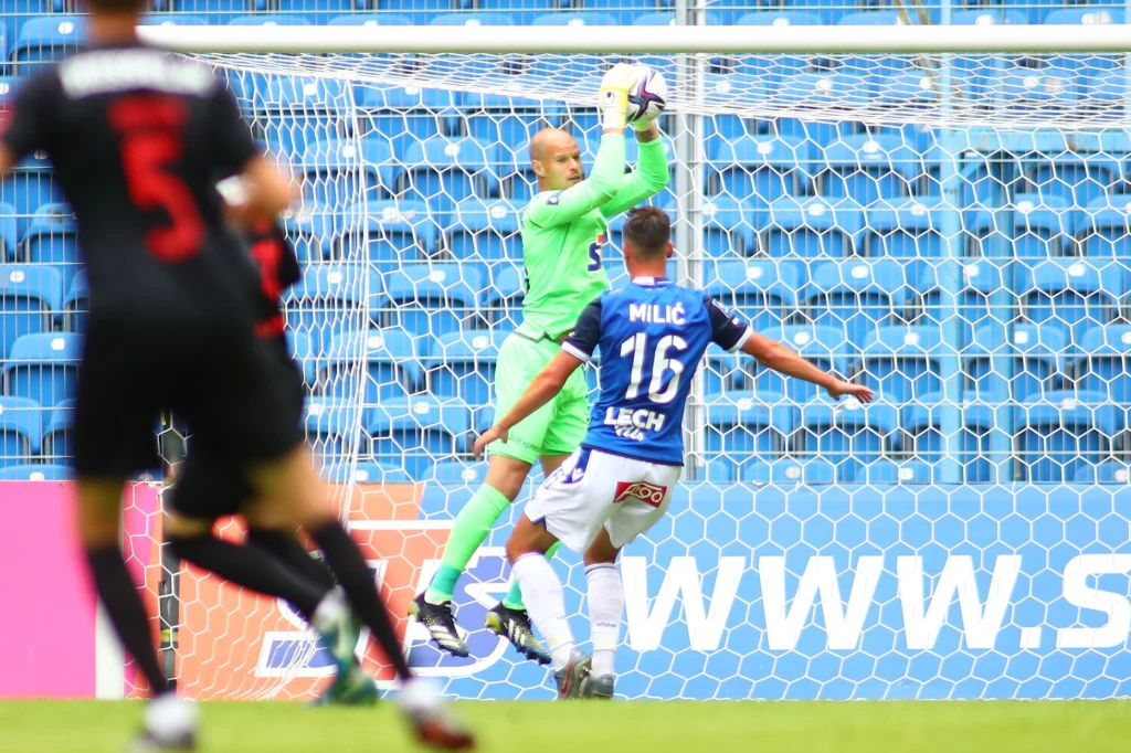 Bramkarz Lecha Poznań Filip Bednarek Bramkarz Lecha Poznań Filip Bednarek