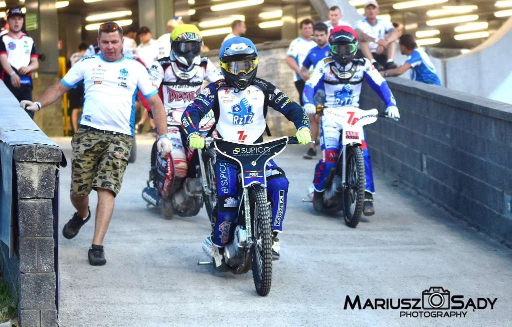 Karol Baran wyjeżdża na tor