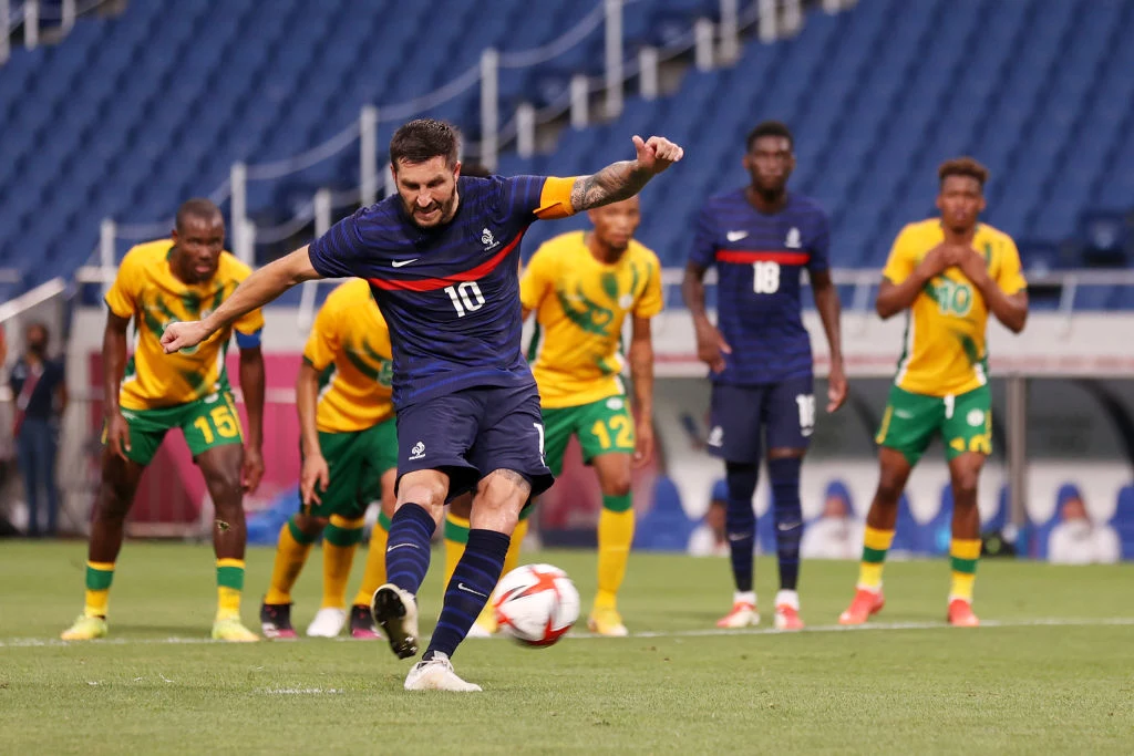 Andre-Pierre Gignac strzelił trzy gole w meczu z RPA Andre-Pierre Gignac strzelił trzy gole w meczu z RPA