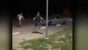 Kierowca bmw próbował przejechać pieszych