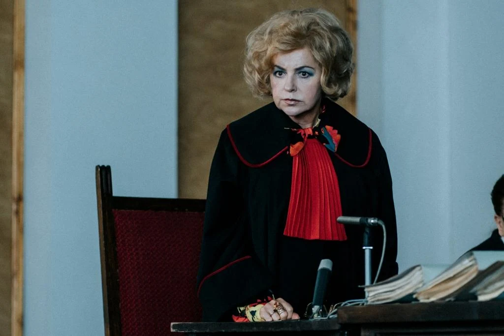 Aleksandra Konieczna w scenie z filmu "Żeby nie było śladów"
