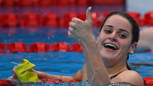 Kaylee McKeown triumfuje