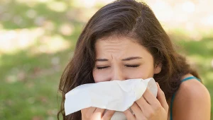 Zdarzyło ci się kichnąć na słońcu? Jeśli to nie zwykłe przeziębienie czy alergia, może stać za tym syndrom ACHOO 