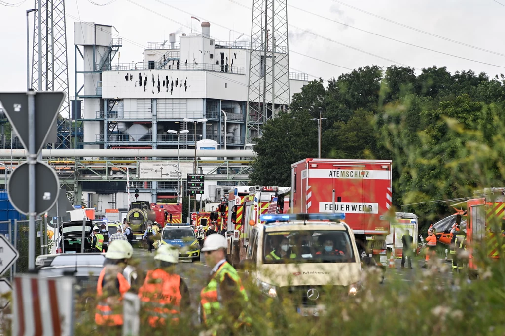 Wciąż nie jest jasne, co spowodowało wybuch w kompleksie pod Leverkusen