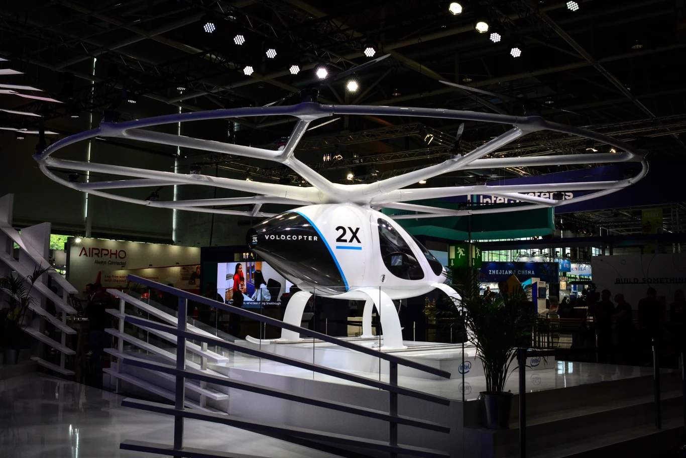 W rozwijanie technologii VTOL zaangażowane są największe firmy świata