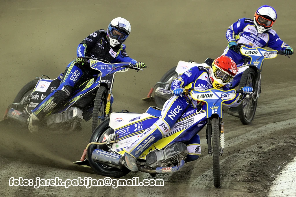 Od lewej: Krzysztof Buczkowski, Robert Lambert i Kamil Marciniec Od lewej: Krzysztof Buczkowski, Robert Lambert i Kamil Marciniec