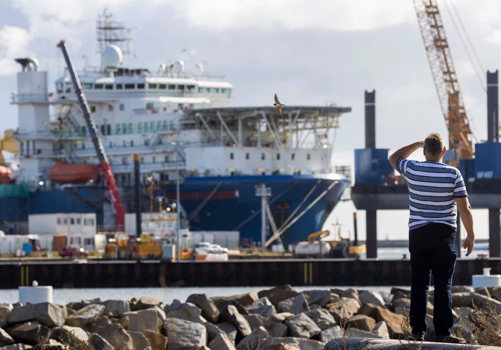 Akademik Czerski - statek do układania gazociągu Nord Stream - w Sassnitz na Rugii