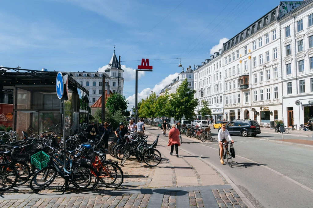 Zaparkowane rowery w Kopenhadze.