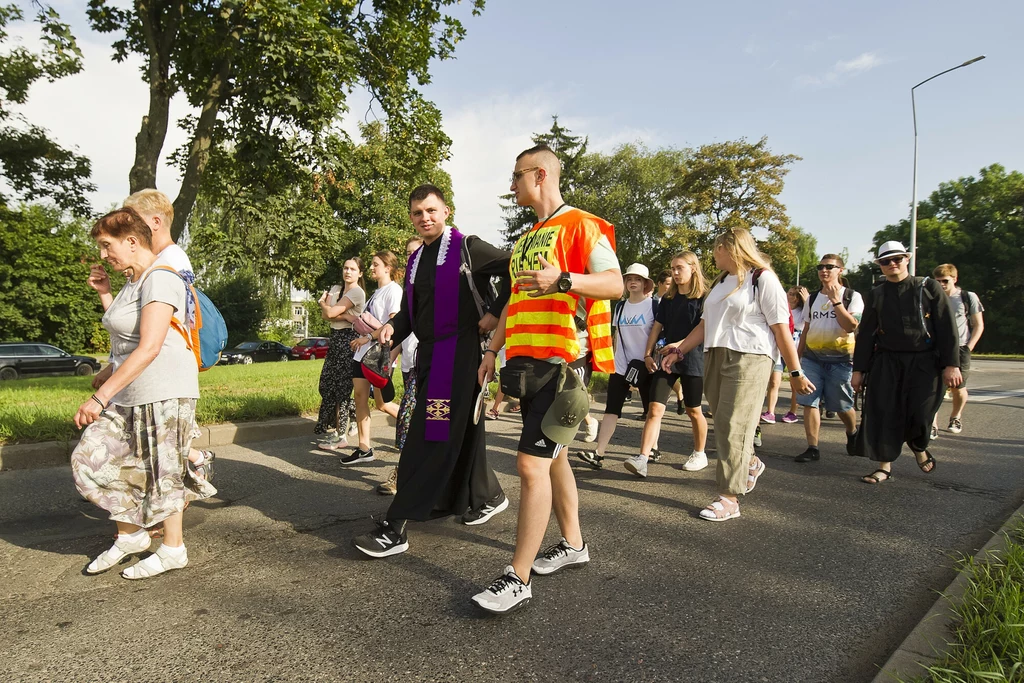 Na zdjęciu pątnicy Elbląskiej Pielgrzymki Pieszej na Jasną Górę Na zdjęciu pątnicy Elbląskiej Pielgrzymki Pieszej na Jasną Górę
