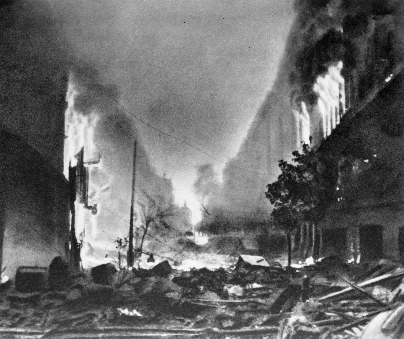Powstanie Warszawskie, płonące Stare Miasto