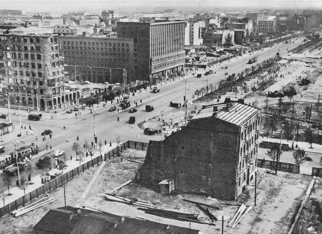 Wśród budynków, które odegrały ważną rolę na powstańczej mapie był m.in. gmach PKO 