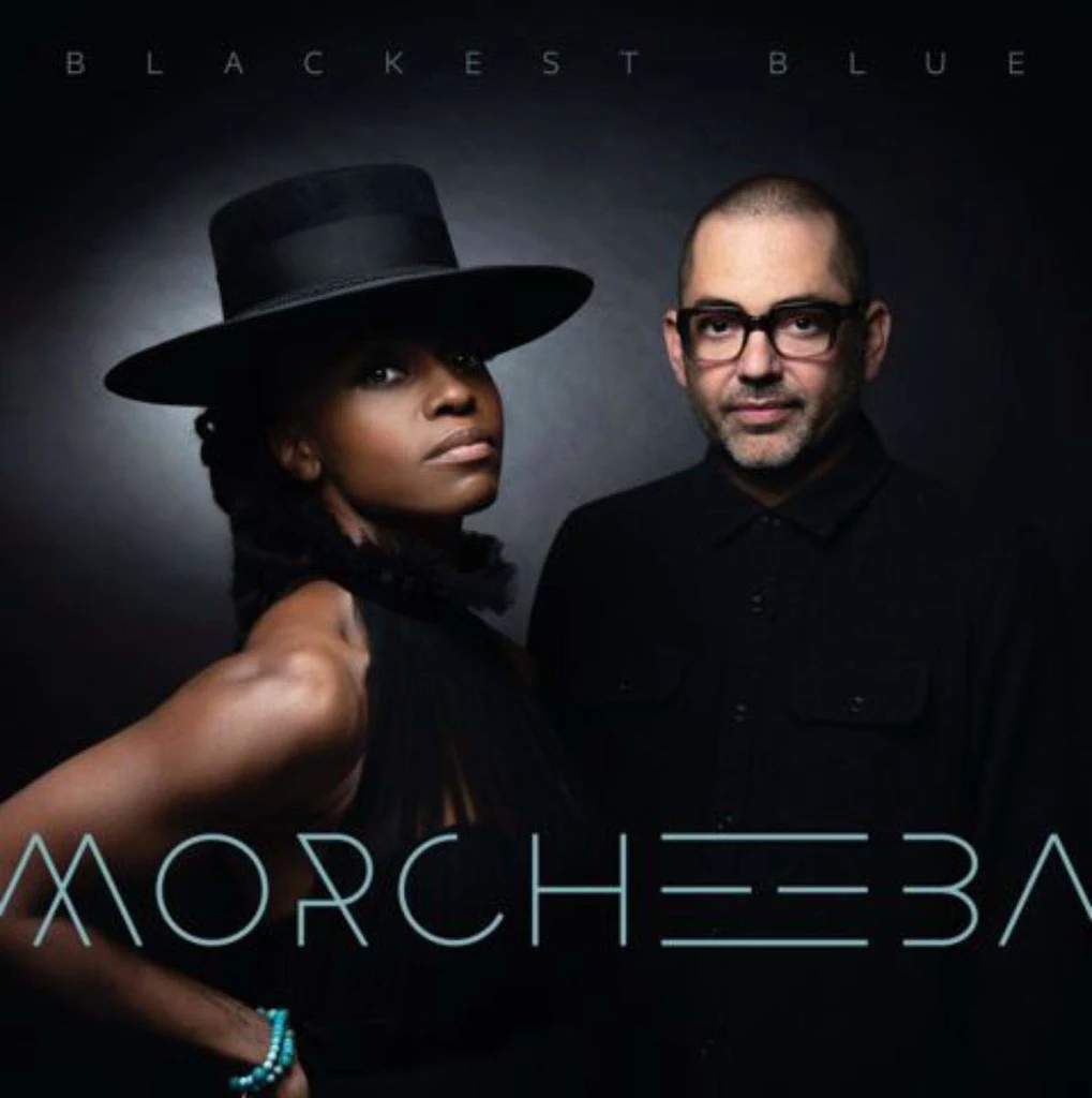 Morcheeba na okładce płyty "Blackest Blue"