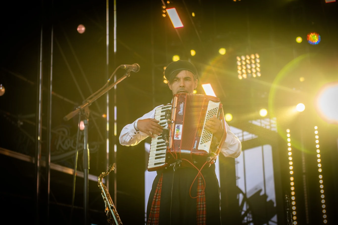 Zespół Hańba! na scenie Pol'and'Rock Festival 2021