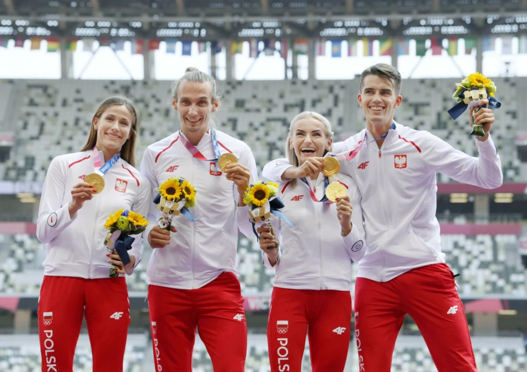Polska mieszana sztafeta zdobyła złoty medal w Tokio! Polska mieszana sztafeta zdobyła złoty medal w Tokio!