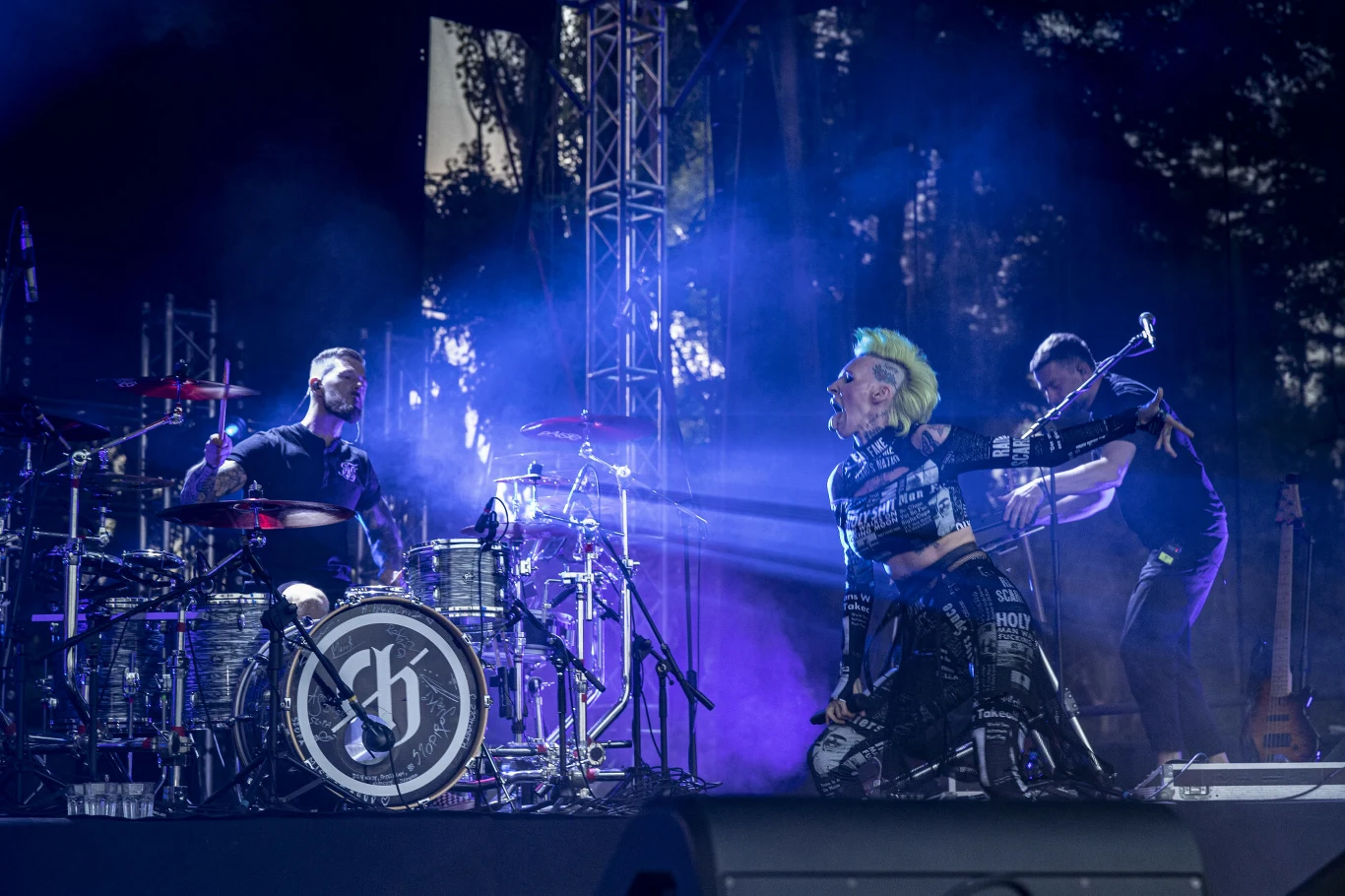 Agnieszka Chylińska poza występami na scenie szykuje się do powrotu w roli jurorki w programie "Mam talent". U jej boku uczestników w show TVN-u oceniać będą Małgorzata Foremniak i Jan Kliment, który zastąpił Agustina Egurrolę. Agnieszka Chylińska poza występami na scenie szykuje się do powrotu w roli jurorki w programie "Mam talent". U jej boku uczestników w show TVN-u oceniać będą Małgorzata Foremniak i Jan Kliment, który zastąpił Agustina Egurrolę.