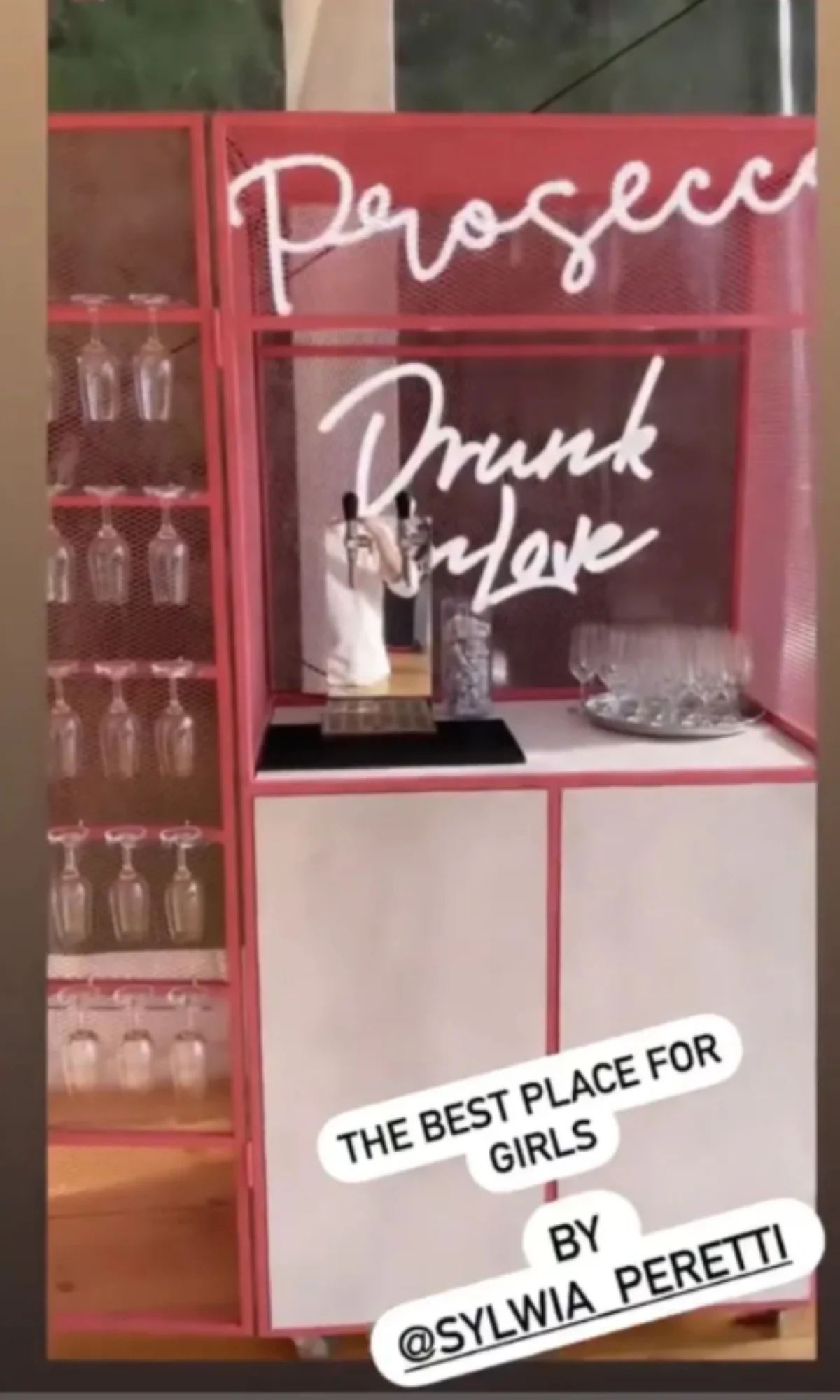 Poprawiny u Sylwii Peretti, fot. https://www.instagram.com/sylwia_peretti/ Poprawiny u Sylwii Peretti, fot. https://www.instagram.com/sylwia_peretti/