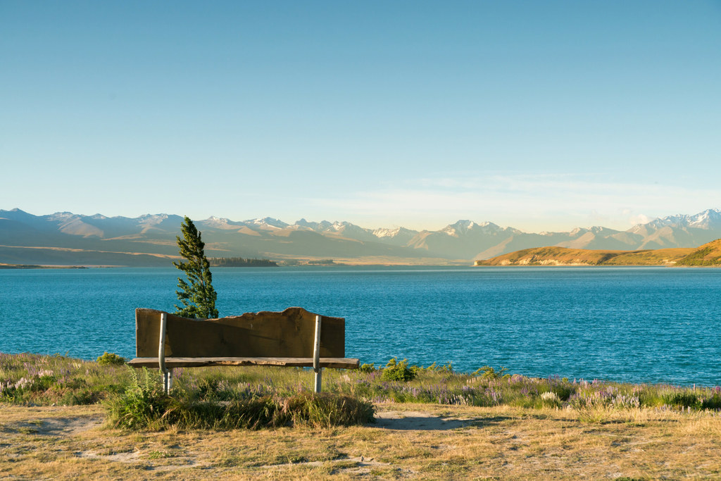 Jezioro Tekapo w Nowej Zelandii.