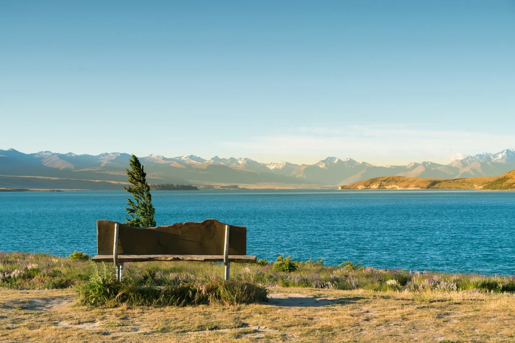 Jezioro Tekapo w Nowej Zelandii.