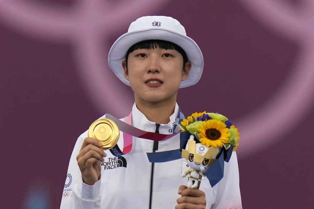 An San zdobyła trzykrotne złoto na IO w Tokio. Część kibiców z Korei namawiała ją jednak, aby... oddała medale!