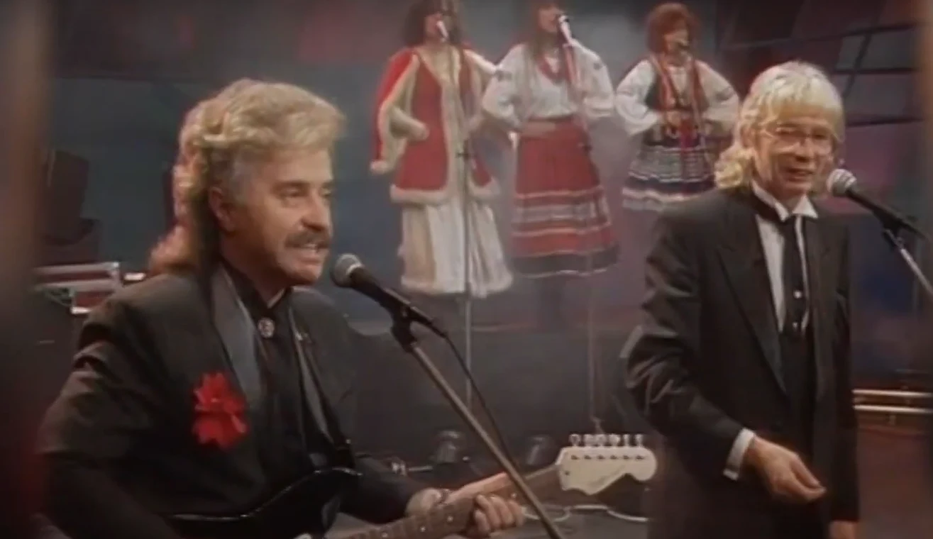 No To Co "Te opolskie dziouchy" / https://www.youtube.com/watch?v=QYqSkp6daVo No To Co "Te opolskie dziouchy" / https://www.youtube.com/watch?v=QYqSkp6daVo