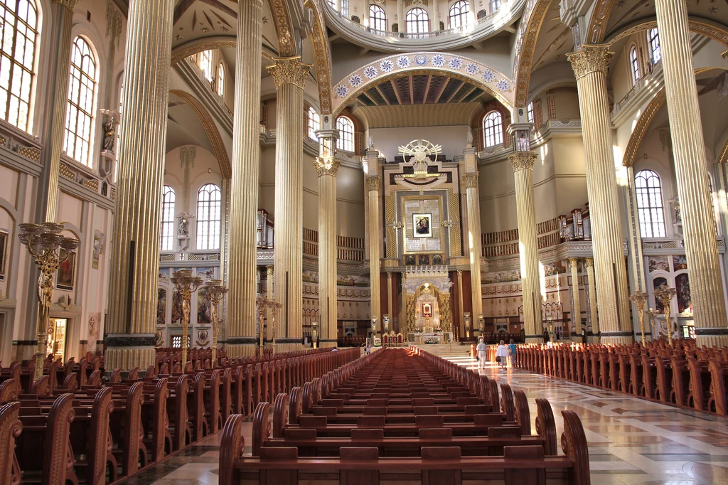 Bazylika Najświętszej Maryi Panny Licheńskiej jest największym kościołem w Polsce