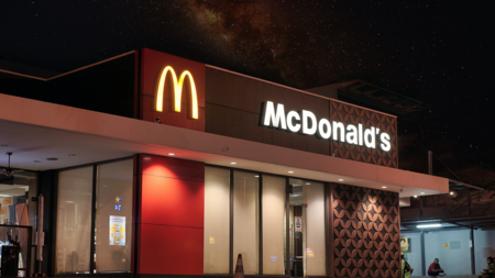 McDonald's będzie szczepić przeciw COVID-19!