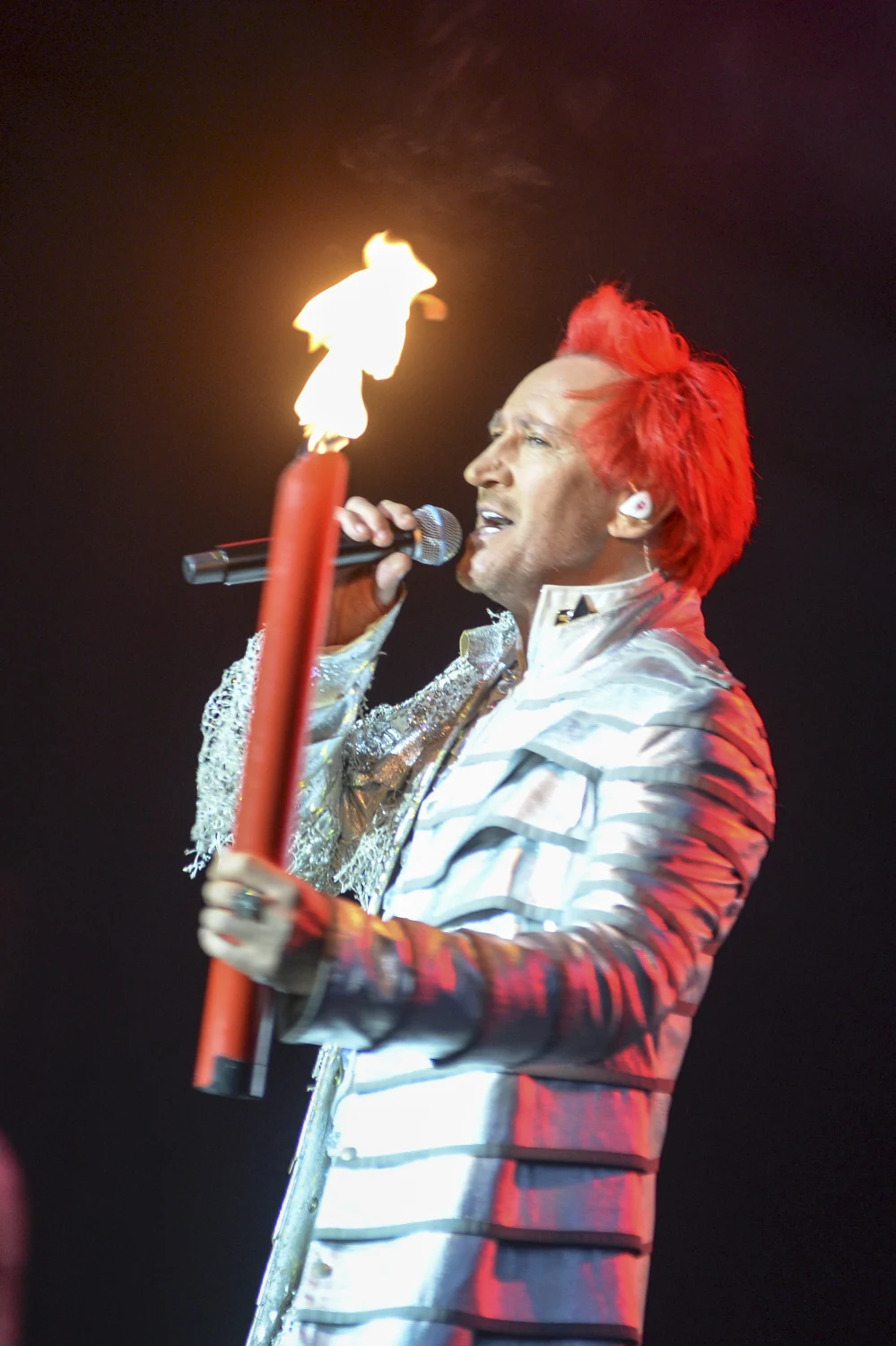 Michał Wiśniewski przypomniał zdjęcie sprzed prawie 20 lat Michał Wiśniewski przypomniał zdjęcie sprzed prawie 20 lat