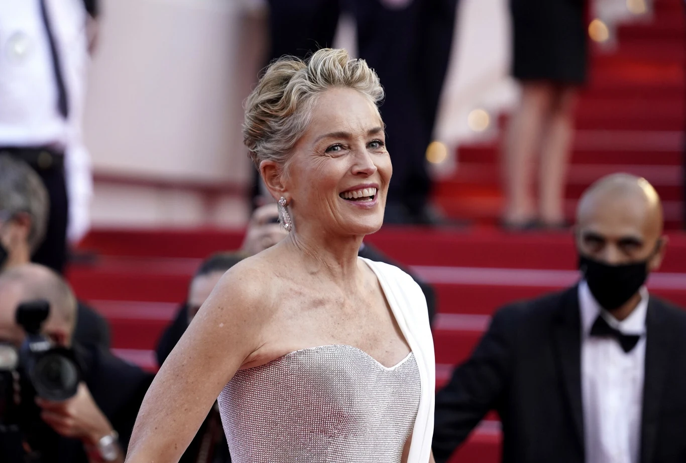 Sharon Stone na tegorocznym festiwalu w Cannes Sharon Stone na tegorocznym festiwalu w Cannes