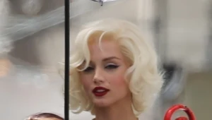 Ana de Armas jako Marilyn Monroe na planie filmu "Blonde"