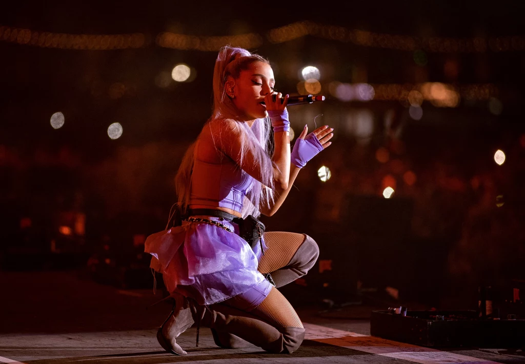 Ariana Grande wystąpi w ramach eventu o nazwie Rift Tour, który potrwa od 7 do 9 sierpnia czasu polskiego. "Chcemy umożliwić oglądanie Rift Tour fanom z całego świata, dlatego rozłożyliśmy terminy startu wydarzenia na trzy dni. Ariana Grande wystąpi w ramach eventu o nazwie Rift Tour, który potrwa od 7 do 9 sierpnia czasu polskiego. "Chcemy umożliwić oglądanie Rift Tour fanom z całego świata, dlatego rozłożyliśmy terminy startu wydarzenia na trzy dni.