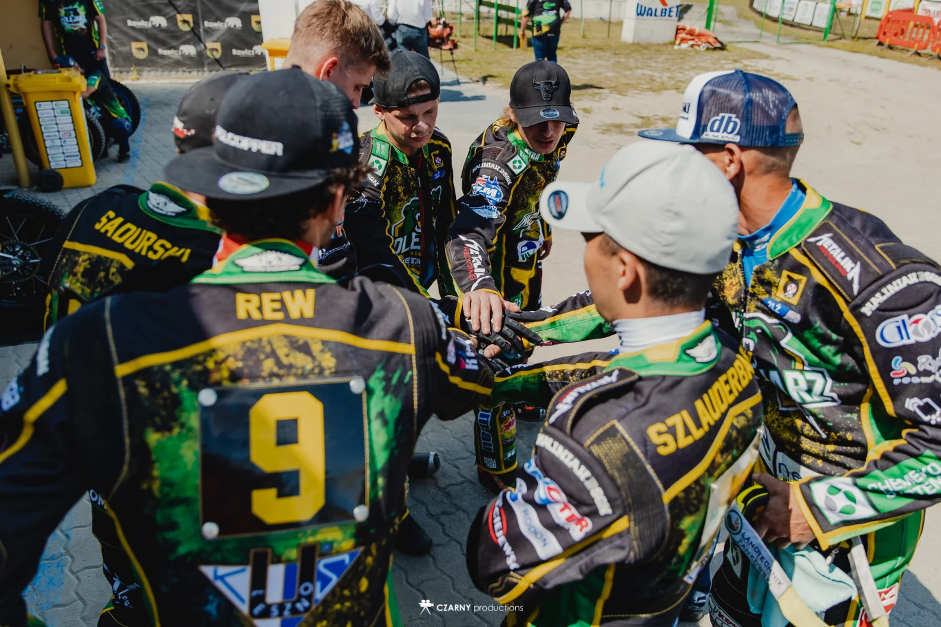 Narada zawodników Metalika Recycling Kolejarza Rawicz w 2021 roku Narada zawodników Metalika Recycling Kolejarza Rawicz w 2021 roku