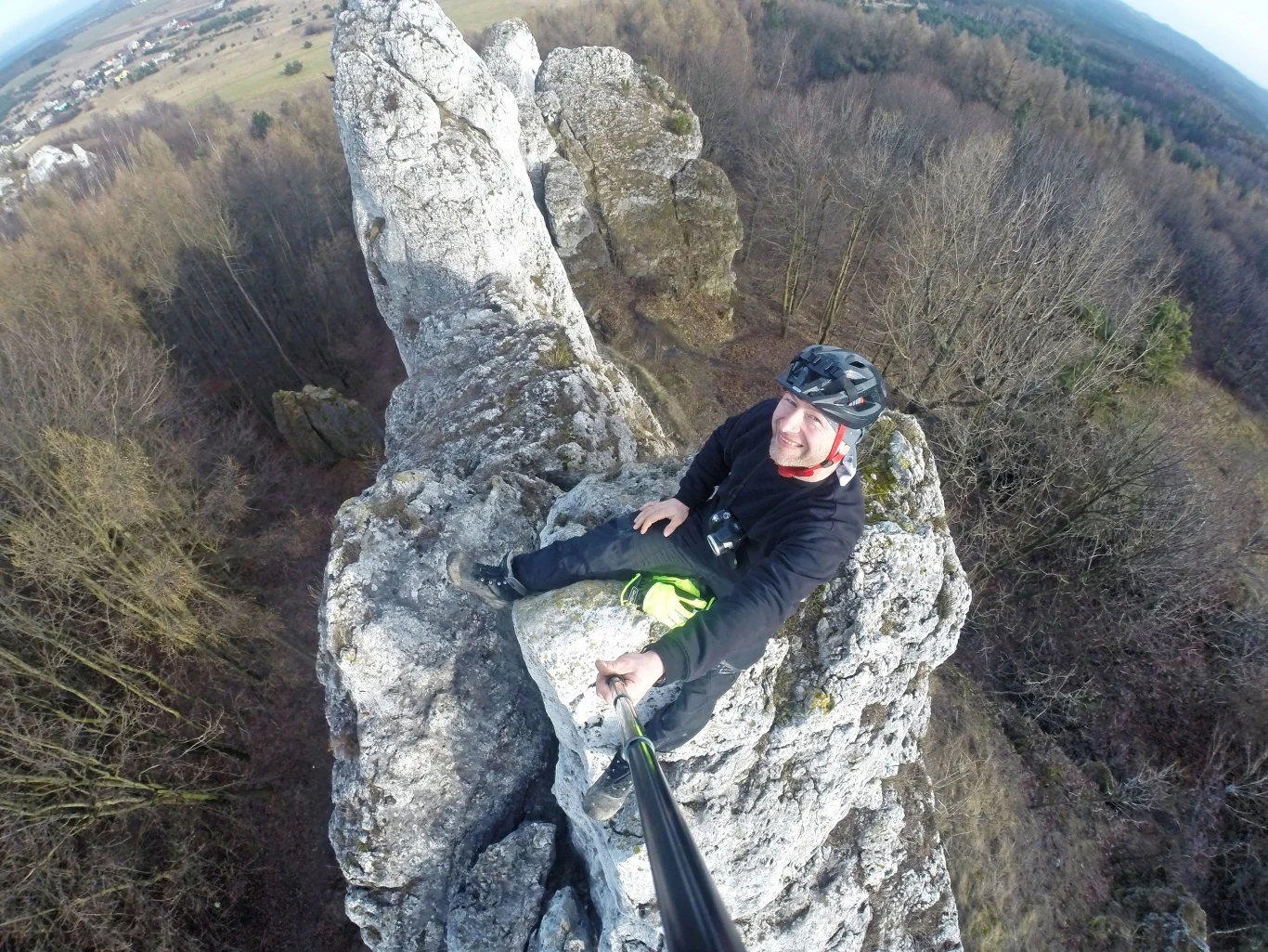 Rafał Gręźlikowski pokonuje 10 tys. km rocznie z amputowaną nogą i śrubami w barku