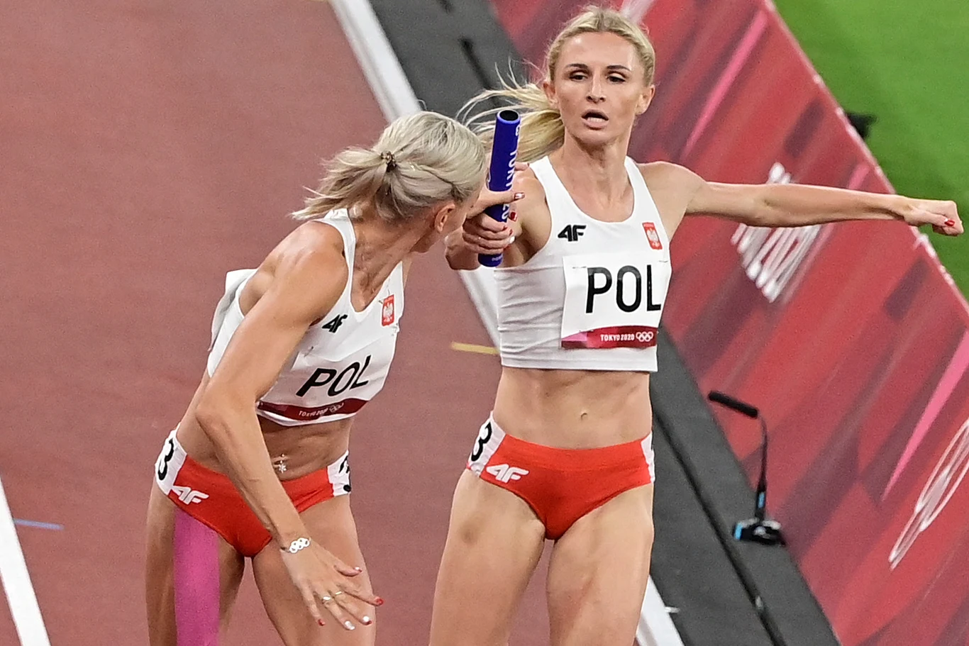 Justyna Święty-Ersetic (z lewej) i Małgorzata Hołub-Kowalik