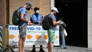 Niemcy: Lekarze są krytyczni wobec planu utrzymania wymogu maseczek do wiosny 2022 r.