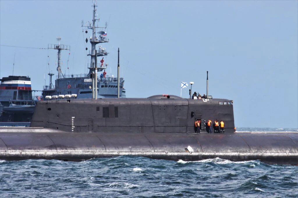 Na pomoc okrętowi podwodnemu ruszył oceaniczny holownik Na pomoc okrętowi podwodnemu ruszył oceaniczny holownik
