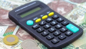 Składka zdrowotna wyliczana od dochodu to jeden z najbardziej kontrowersyjnych pomysłów planowanej przez rząd rewolucji podatkowej