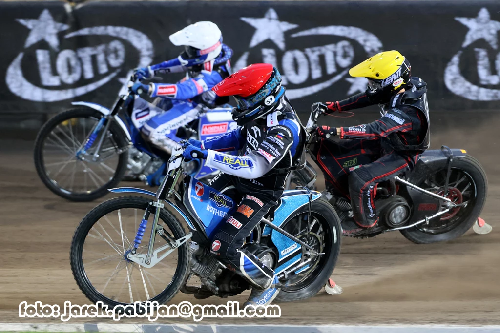Od krawężnika: Matej Zagar, Oliver Berntzon i Leon Madsen Od krawężnika: Matej Zagar, Oliver Berntzon i Leon Madsen