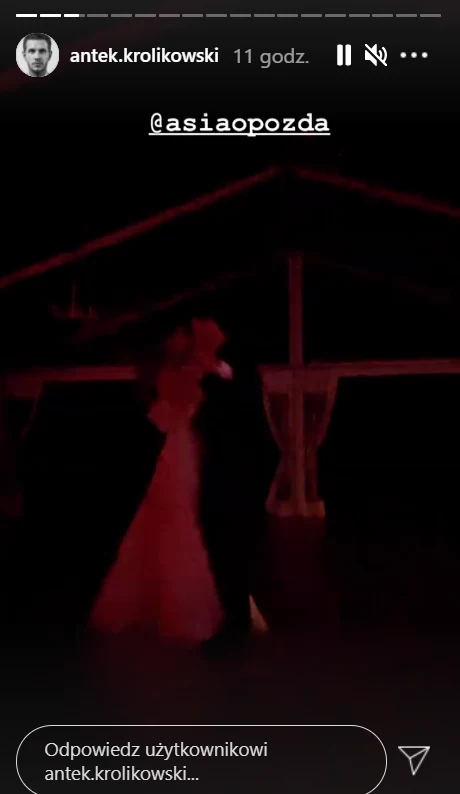 Romantyczny taniec Królikowskiego i Opozdy /https://www.instagram.com/antek.krolikowski/ Romantyczny taniec Królikowskiego i Opozdy /https://www.instagram.com/antek.krolikowski/