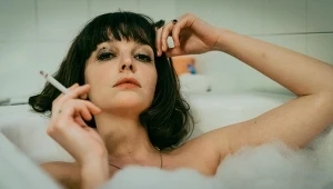 Maria Dębska w filmie "Bo we mnie jest seks"