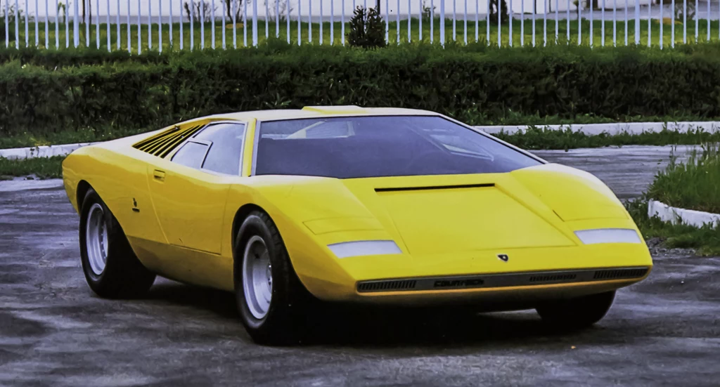 Lamborghini Countach 