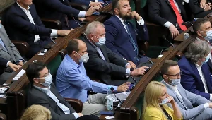 Paweł Kukiz podczas głosowania