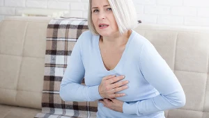 Warto wiedzieć, o czym jeszcze, prócz zawału, może świadczyć ból w klatce piersiowej