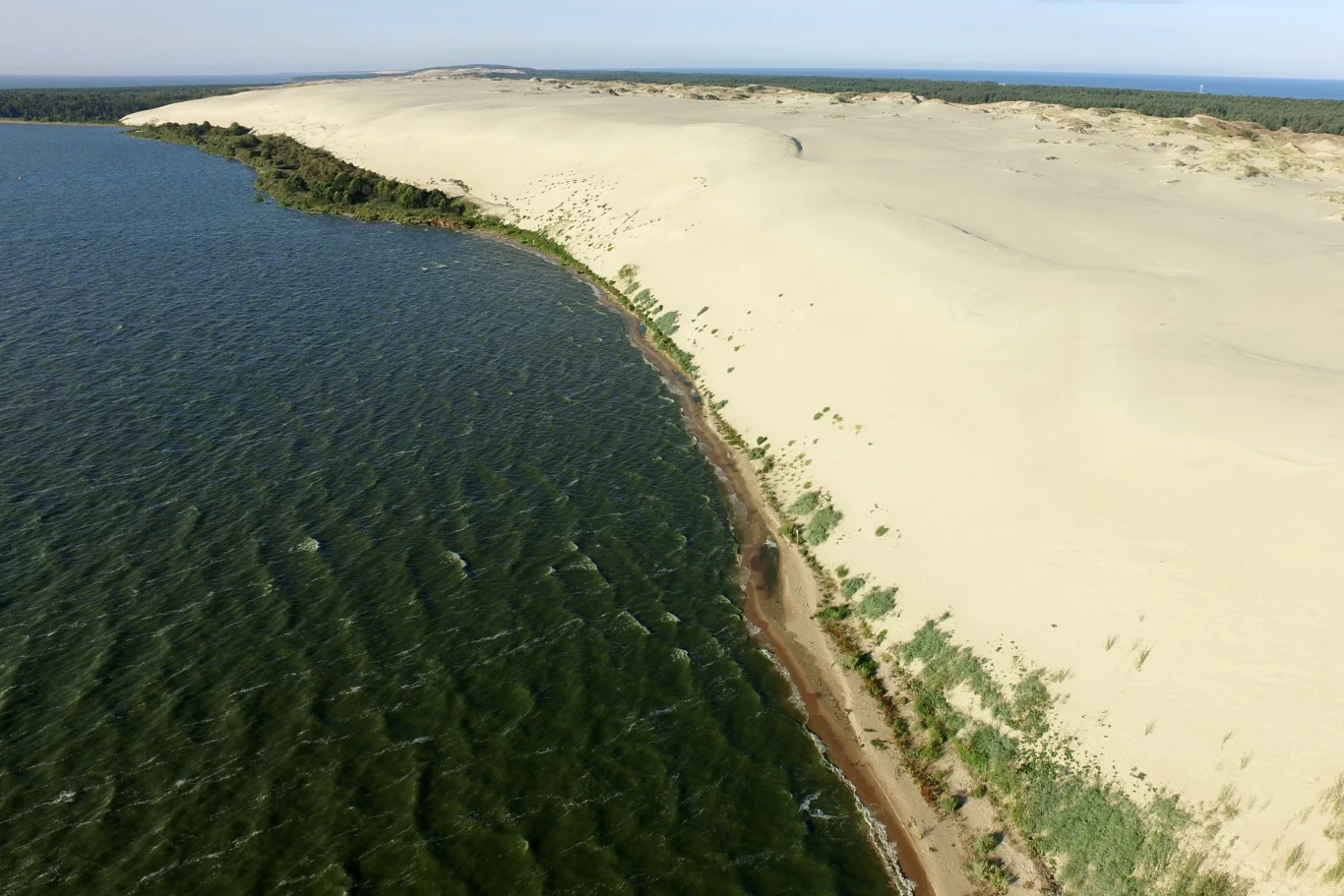 Nadbałtyckie plaże są jednymi z najbardziej imponujących w całej Europie Nadbałtyckie plaże są jednymi z najbardziej imponujących w całej Europie