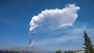 Erupcja wulkanu Etna w marcu br.