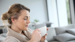 Dodaj do kawy tę przyprawę. Rozgrzeje cię i pomoże zrzucić zbędne kilogramy