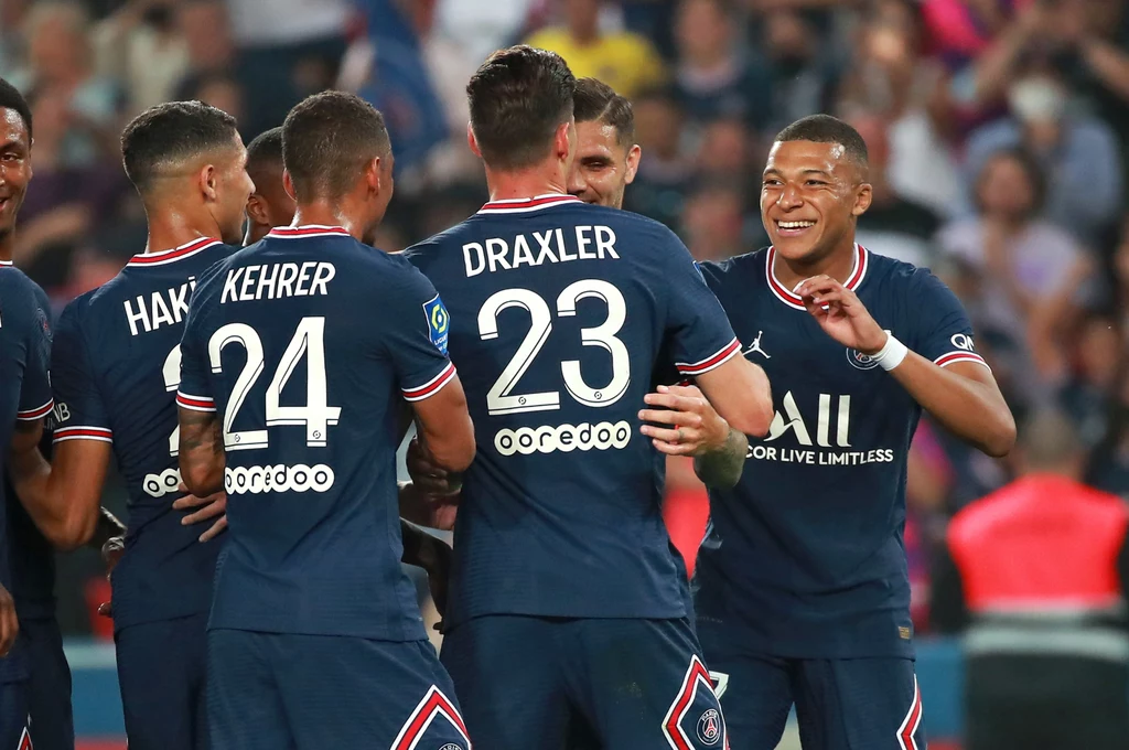 Radość piłkarzy PSG Radość piłkarzy PSG