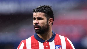 Szykuje się wielki powrót do Europy. Znany piłkarz negocjuje z madrytczykami