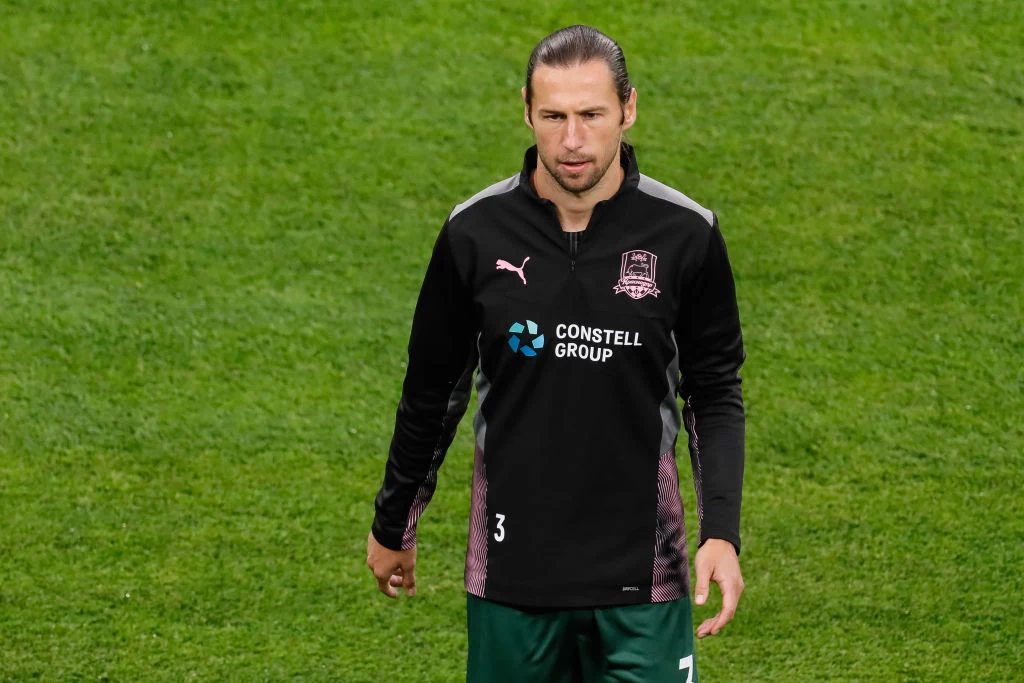 Grzegorz Krychowiak na rozgrzewce przedmeczowej
