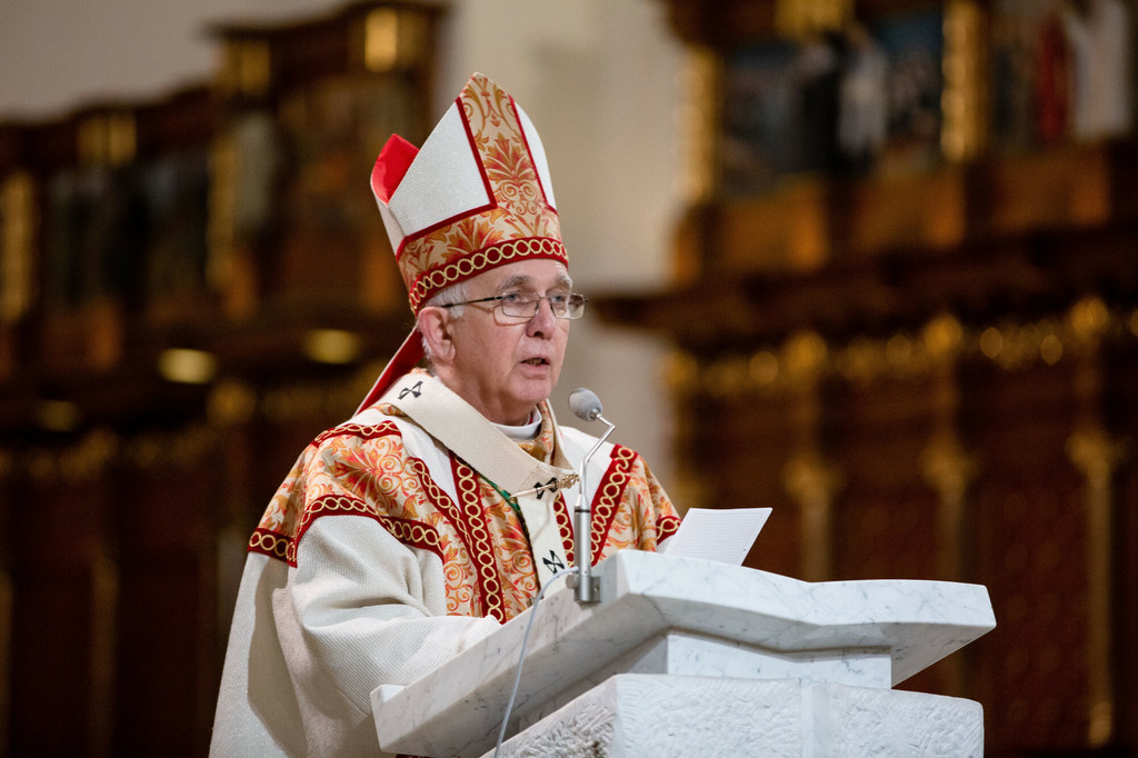 Abp Wacław Depo odniósł się do "Imagine" Johna Lennona